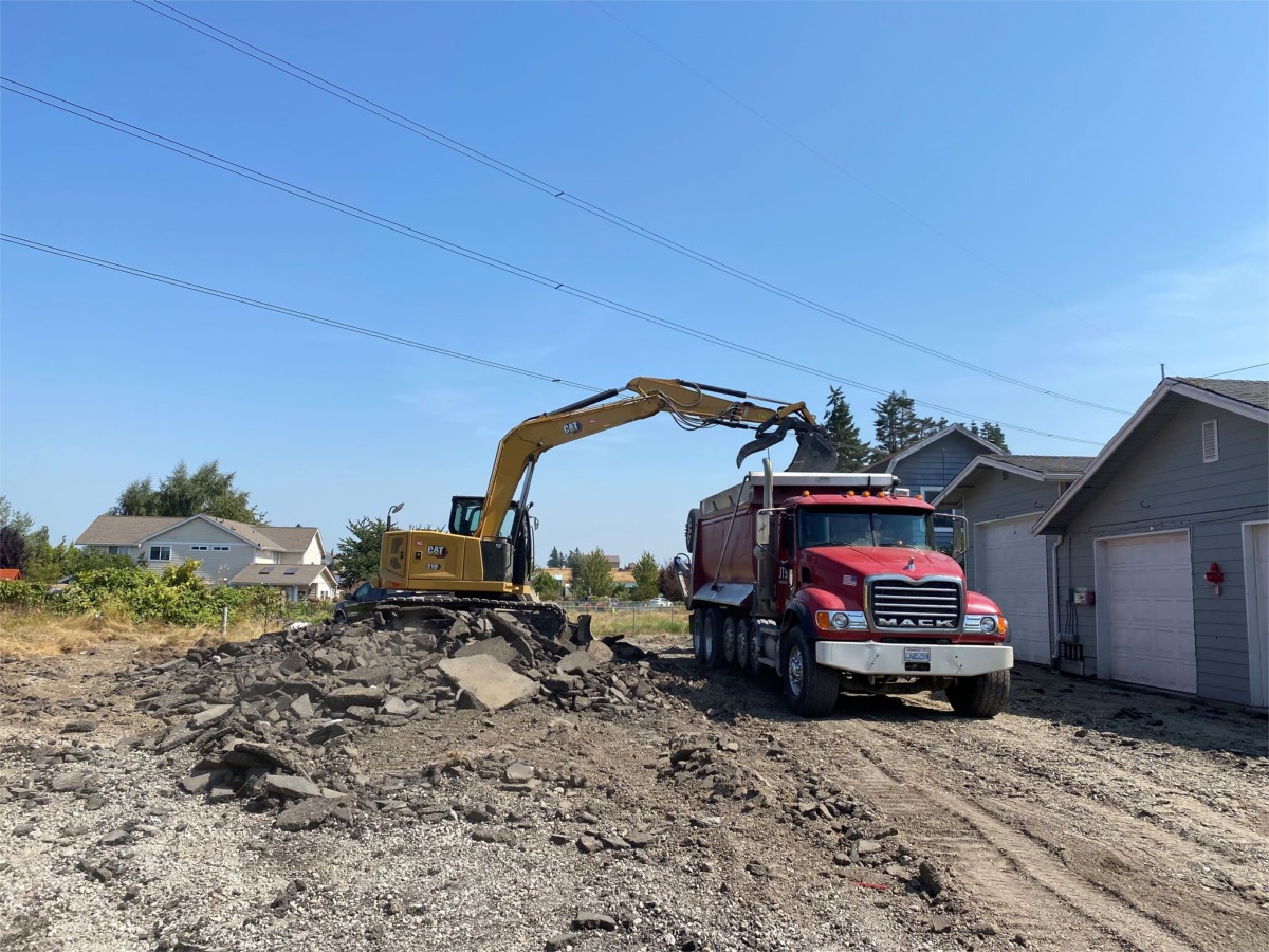 Excavating & Hauling, Driveways